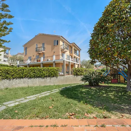 E2-8 Bilocale Borgo Rovere Holiday home